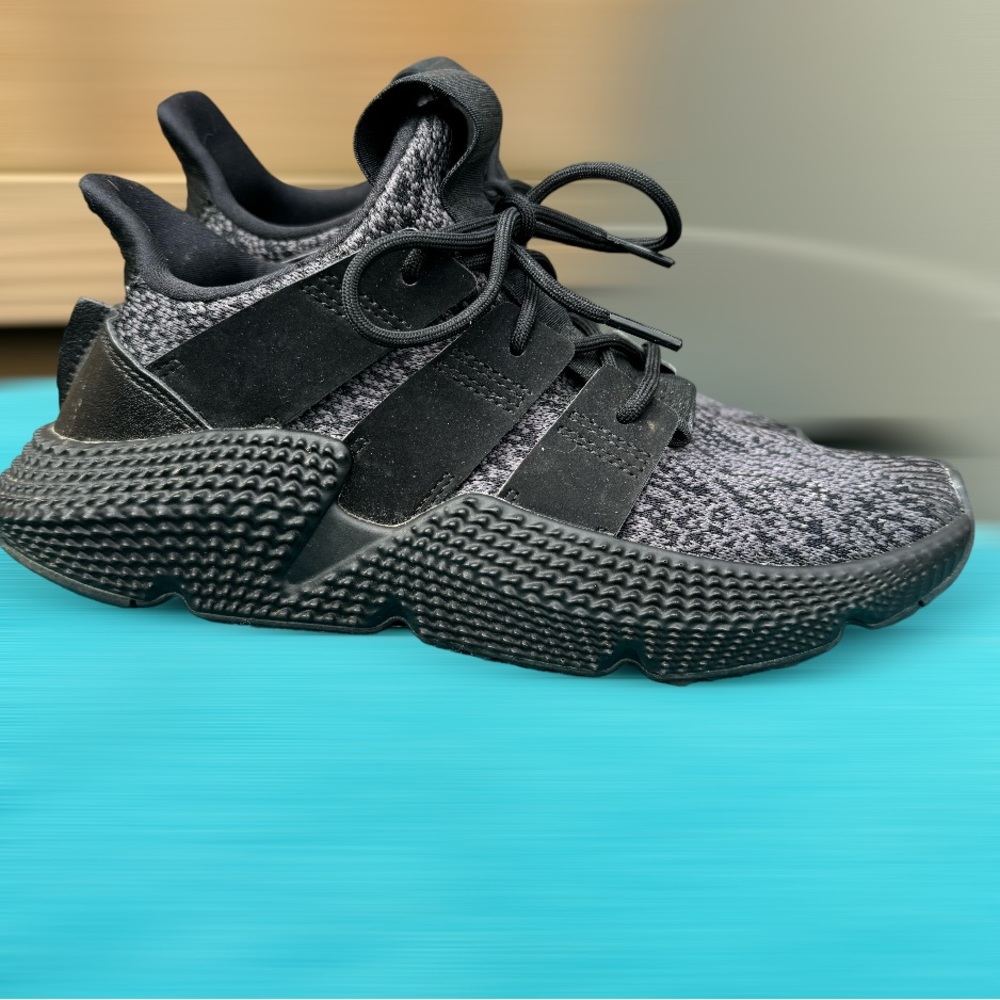 adidas - Picture 4 of 8